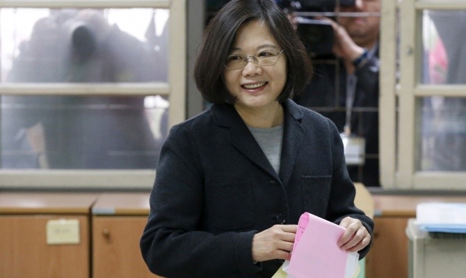 Демократическая и прогрессивная партия одержала победу на выборах в Тайване  - ảnh 1